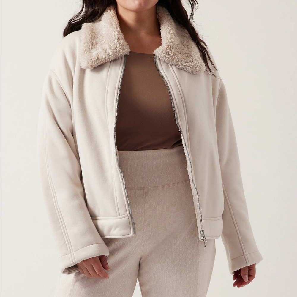 *NWT* ATHLETA Westbound Sherpa Jacket Size SMALL
